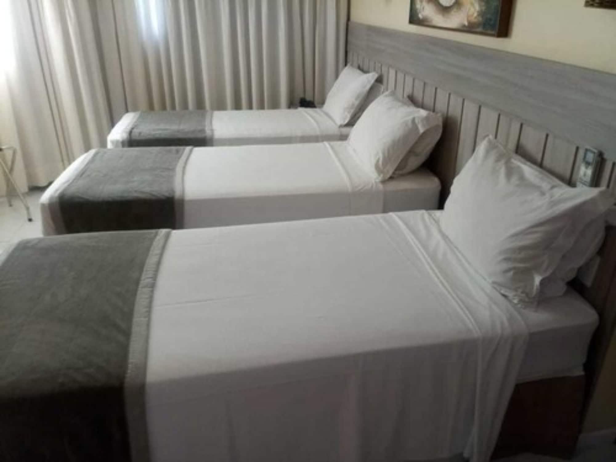 Hotel Anahi Жабуатан-дус-Гуарарапис Экстерьер фото